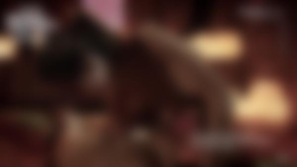 Skärmgrepp #9 från filmen Charlotta Tantra Temple Massage