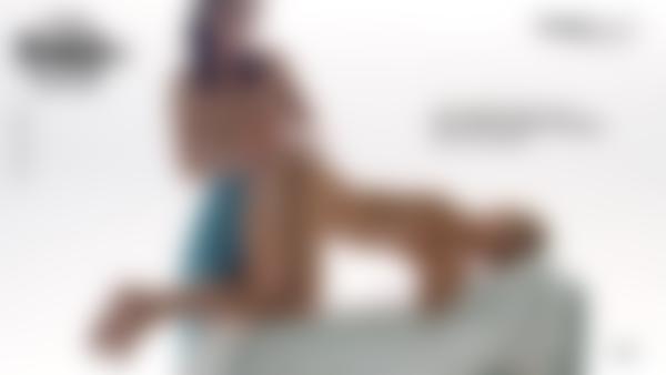Schermopname #12 uit de film Nooit eindigende orgasmes massage